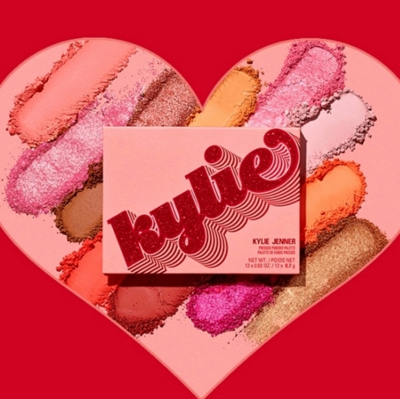 Kylie Valentine's Pressed Powder Eyeshadow Palette - Picture 14 of 16